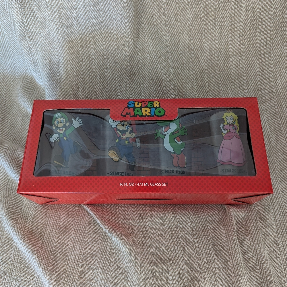 Super Mario Brothers Pint Glass Set